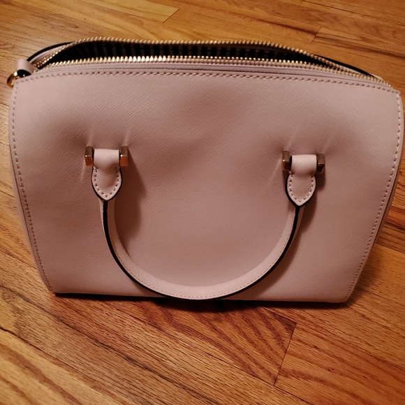 ￼

Kate Spade Dolce Cameron Street Rose Perforated - Picture 2 of 4